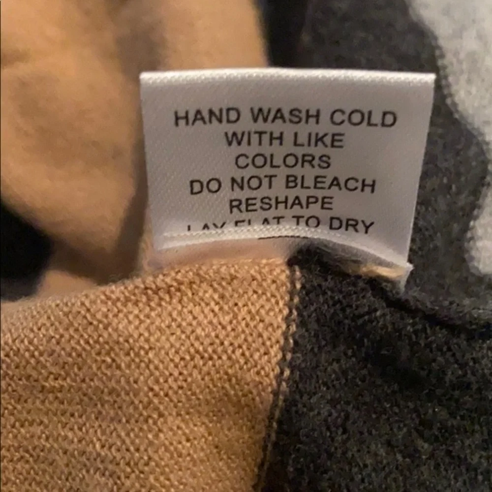 NY Collection Handkerchief Sweater Size S